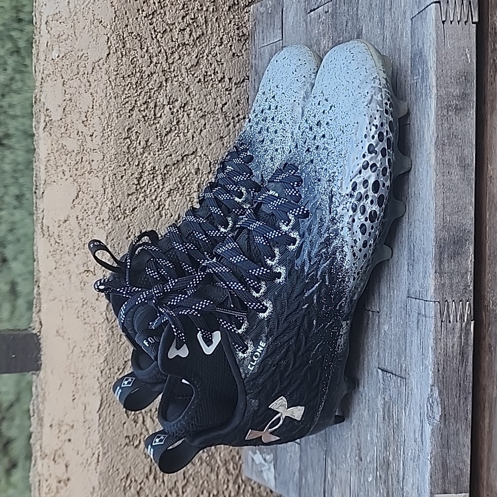 Under Armour Clone Football Cleats Black And White Size 6.5